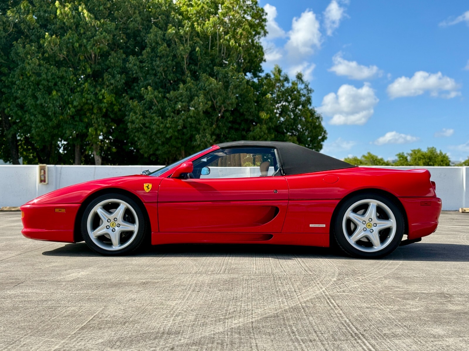 Ferrari-F355-1996-Convertible-1