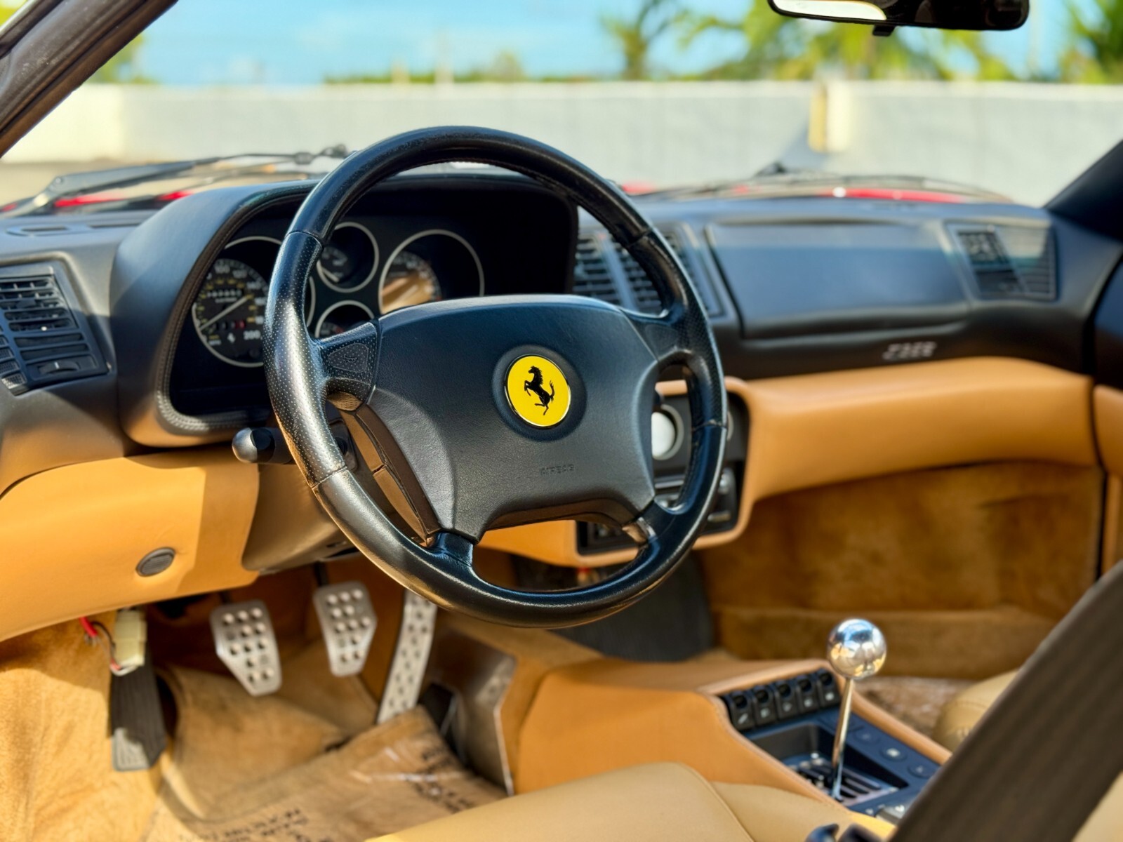 Ferrari-F355-1996-Convertible-15