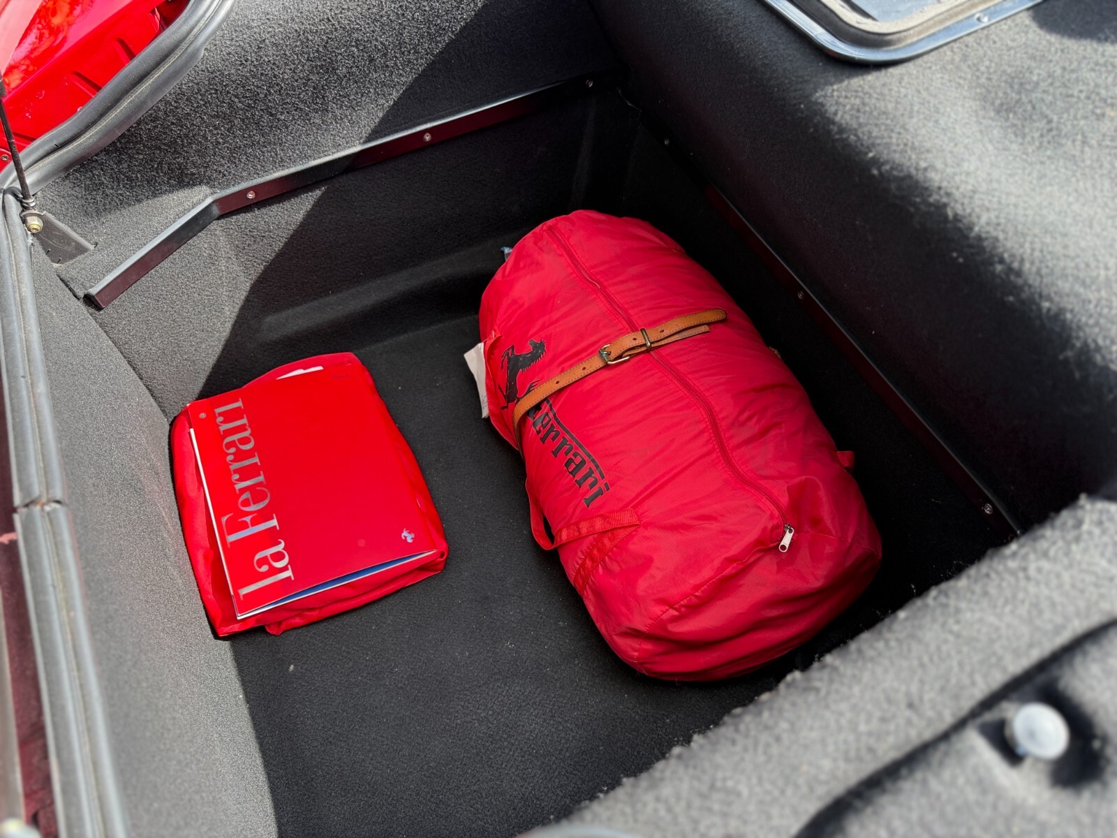 Ferrari-F355-1996-Convertible-24
