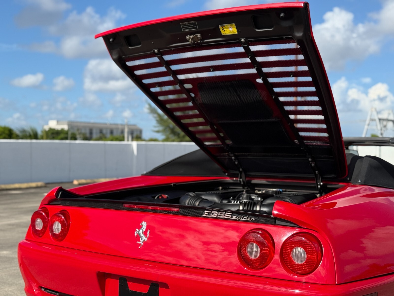 Ferrari-F355-1996-Convertible-26