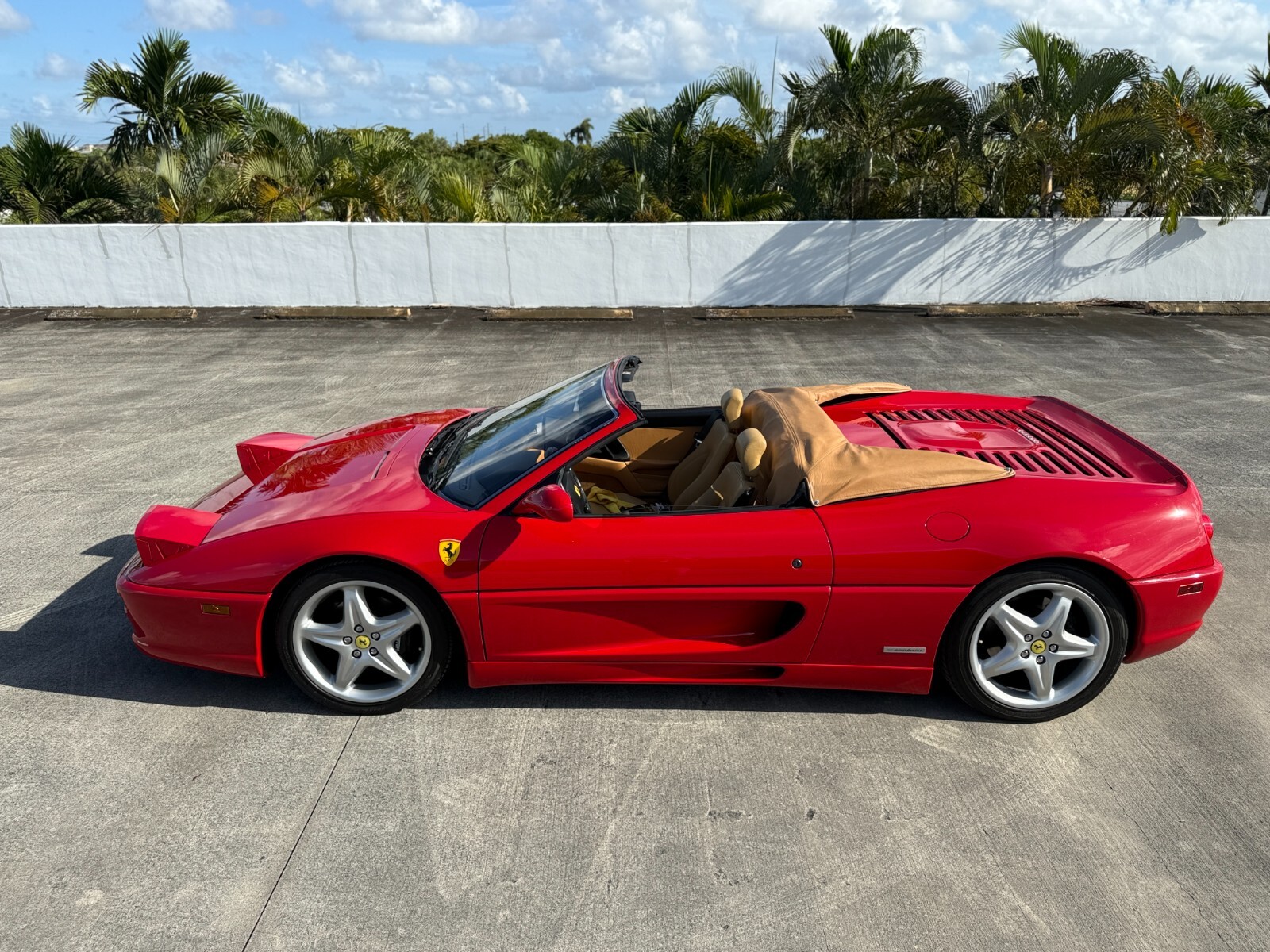Ferrari-F355-1996-Convertible-9