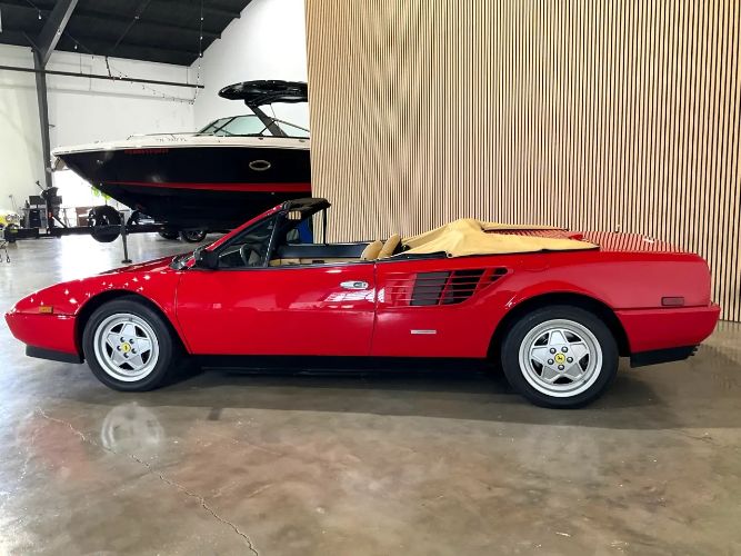 Ferrari-Mondial-1988-Red-Rosso-Corsa-Leather-5