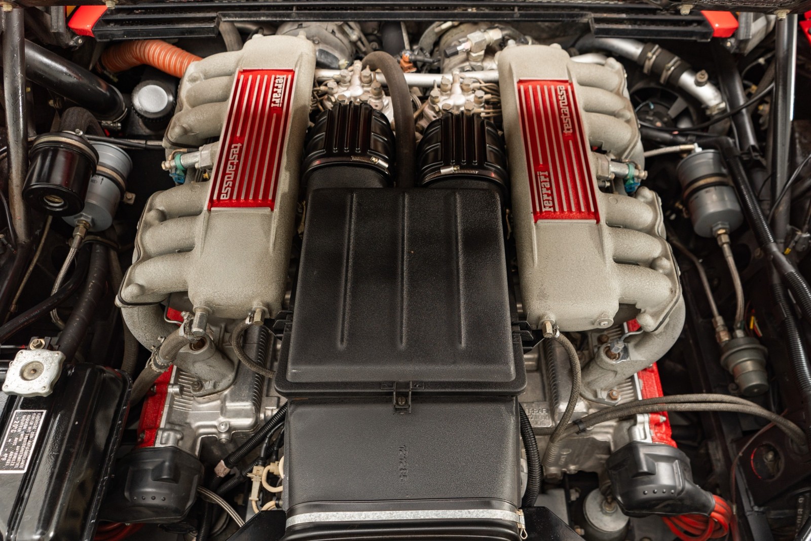 Ferrari-Testarossa-1990-2D-Coupe-11