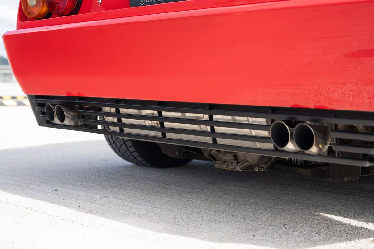 Ferrari-mondial-t-1989-red-15