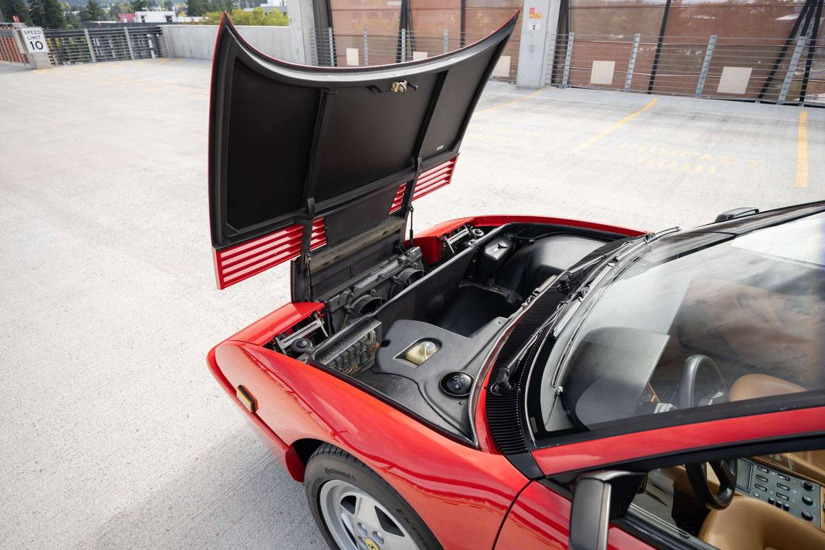 Ferrari-mondial-t-1989-red-7