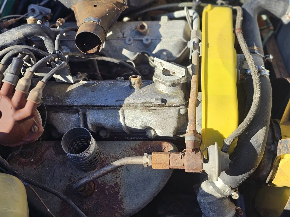 Fiat-124-1978-white-1