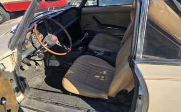 Fiat-124-1978-white-11