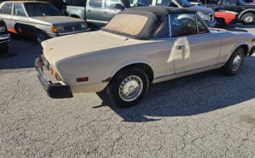 Fiat-124-1978-white-18