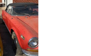 Fiat-124-Spider-1972-Convertible-2