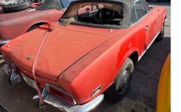 Fiat-124-Spider-1972-Convertible-4