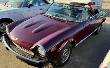 Fiat-124-spider-1800-1978-8