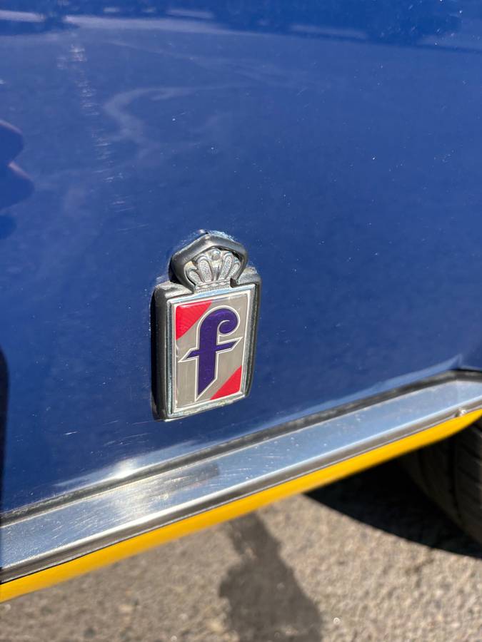 Fiat-124-spider-1978-blue-12