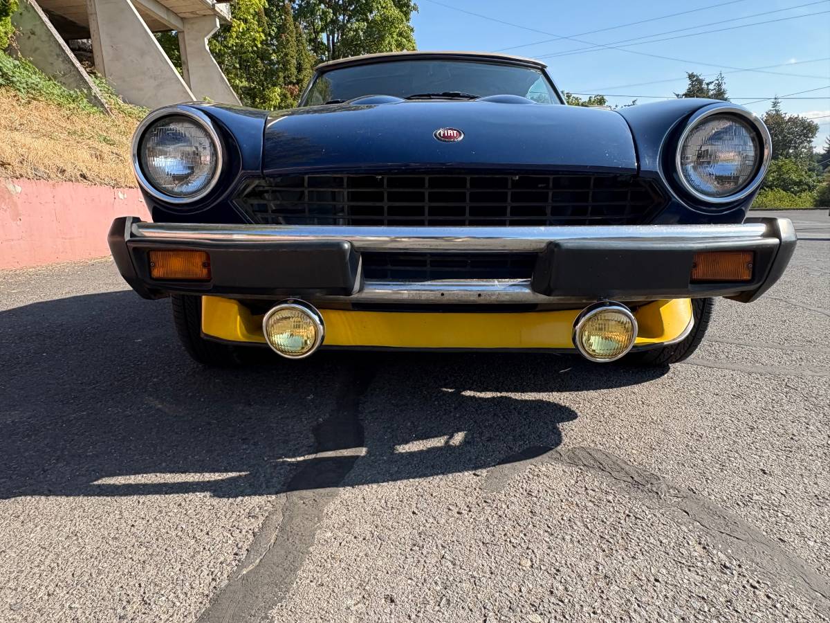 Fiat-124-spider-1978-blue-20