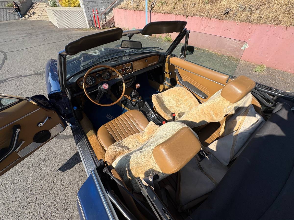 Fiat-124-spider-1978-blue-6