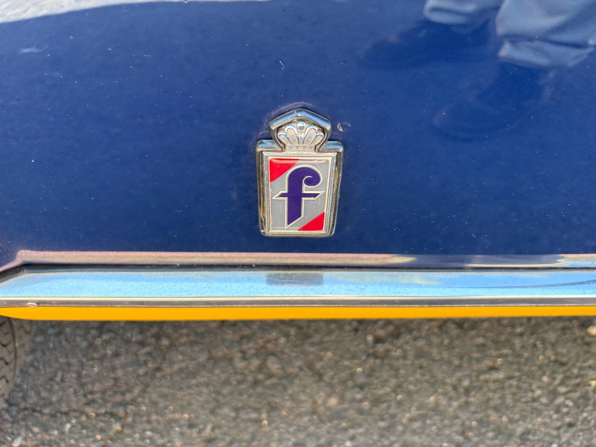 Fiat-124-spider-1978-blue-8