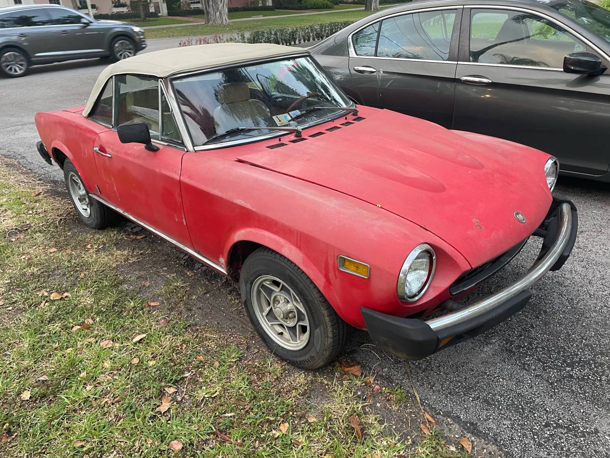 Fiat-124-spider-1978-red-13