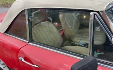 Fiat-124-spider-1978-red