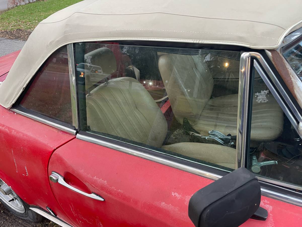 Fiat-124-spider-1978-red