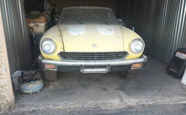 Fiat-124-spider-1979-yellow-1