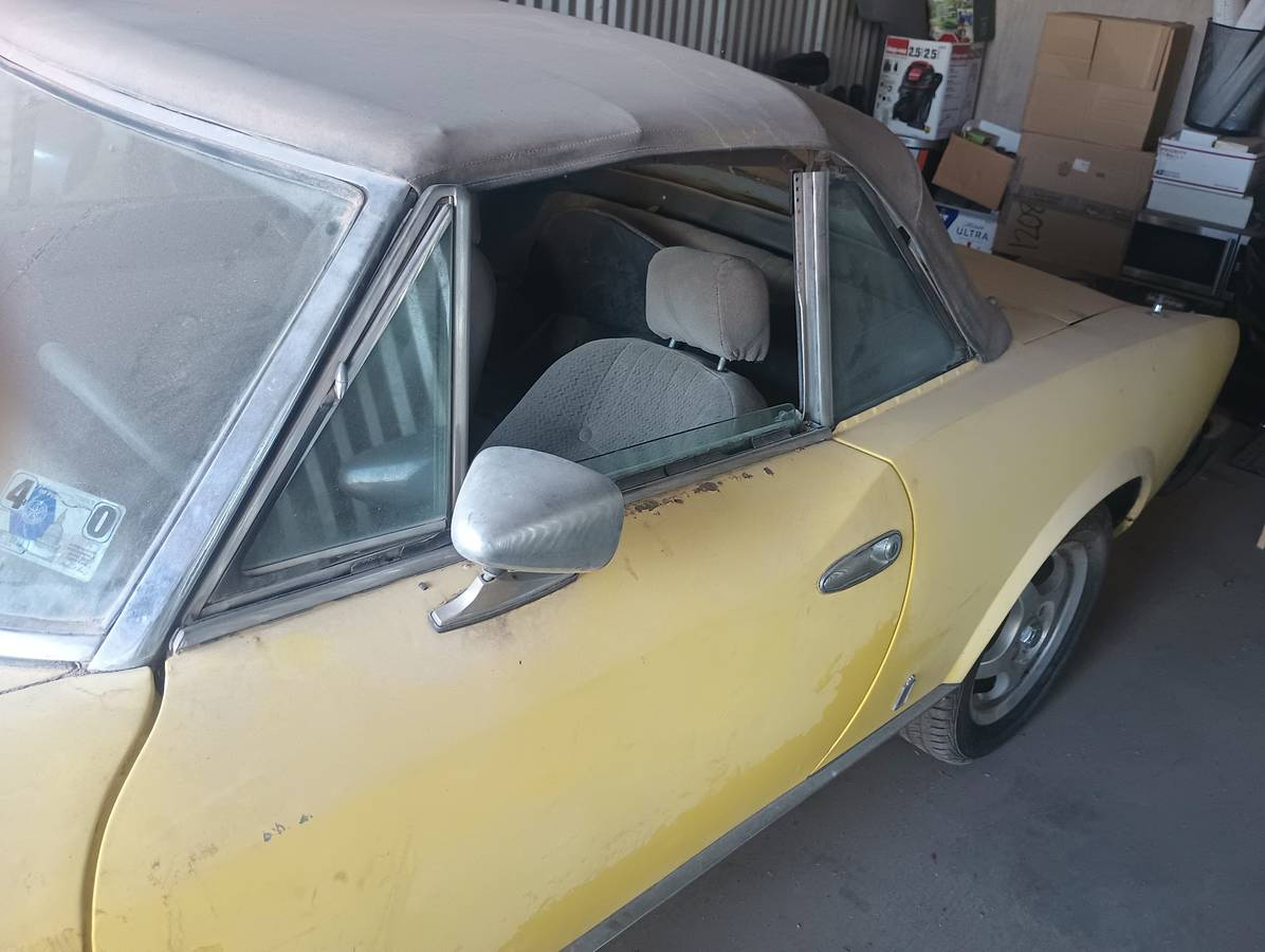 Fiat-124-spider-1979-yellow-5
