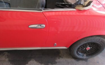 Fiat-124-sport-spider-1980-red-14