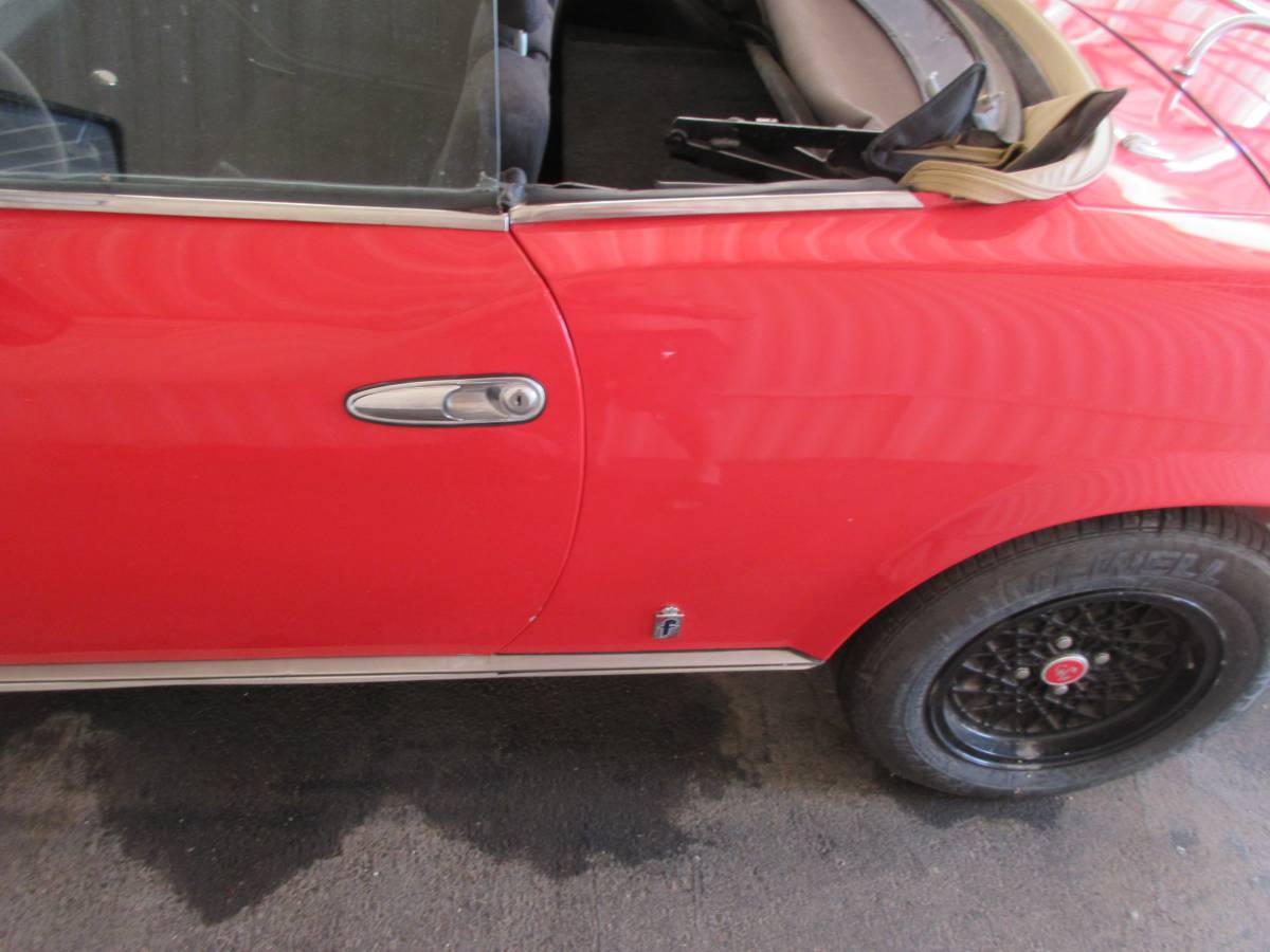 Fiat-124-sport-spider-1980-red-14