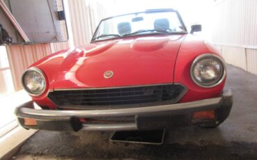 Fiat-124-sport-spider-1980-red-15
