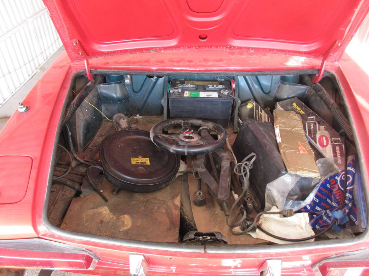 Fiat-124-sport-spider-1980-red-19