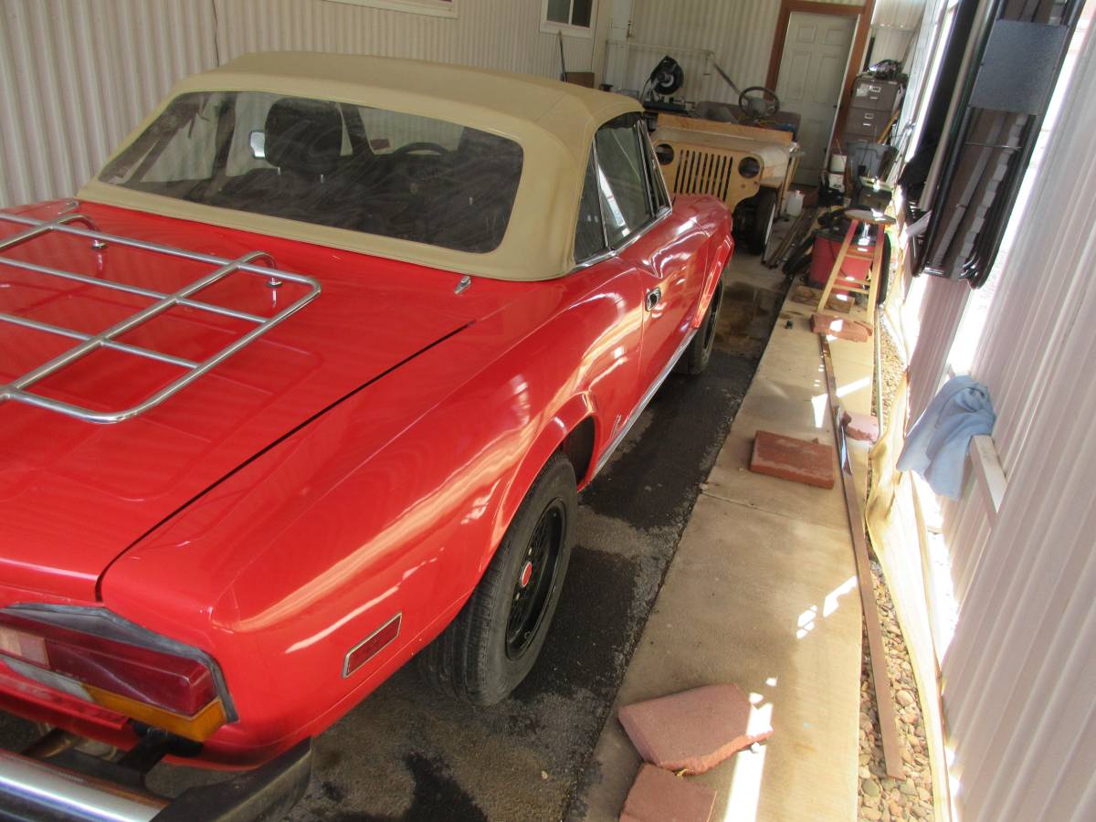 Fiat-124-sport-spider-1980-red-6