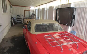 Fiat-124-sports-spiter-1980-red-36
