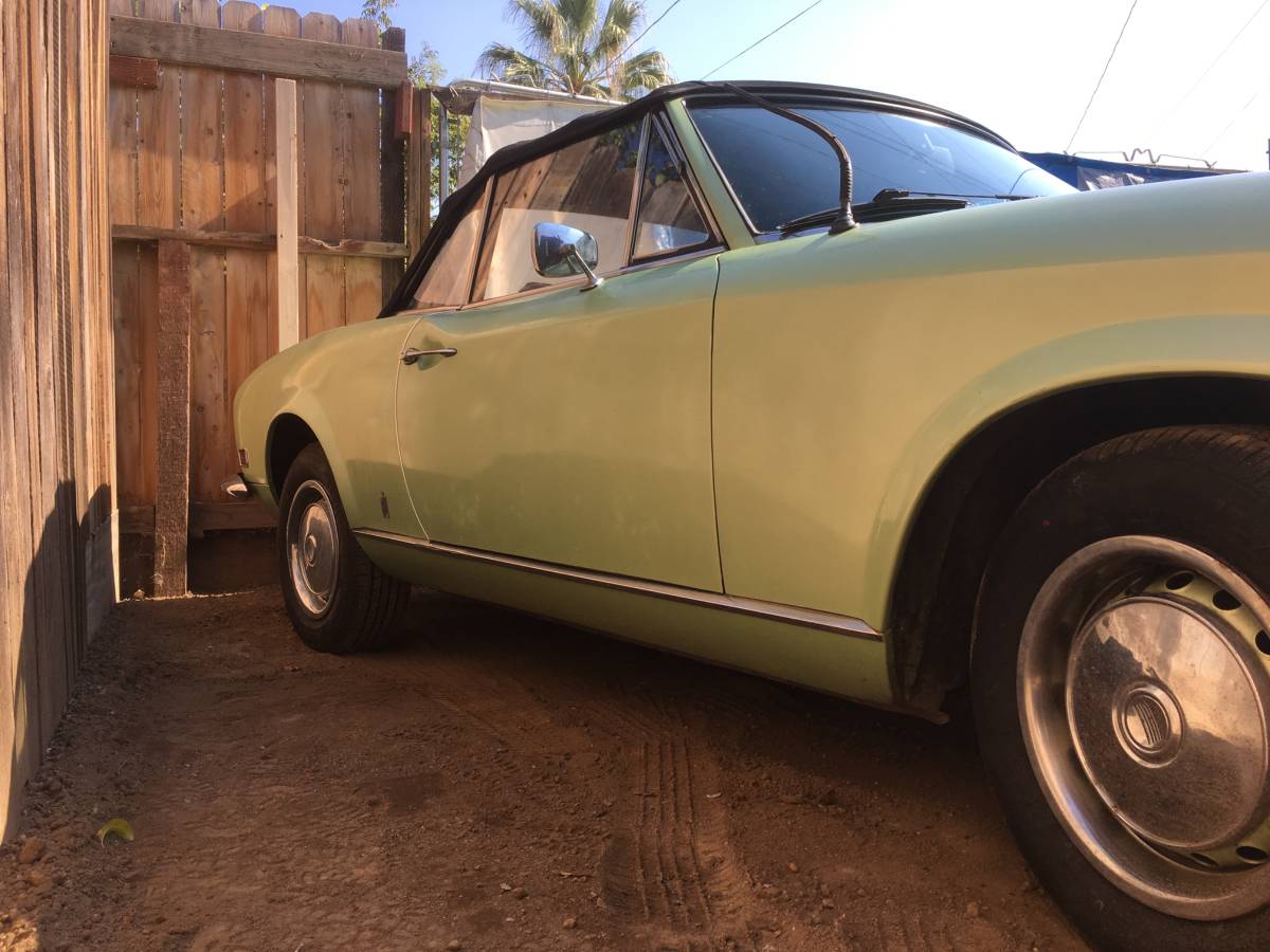 Fiat-124-spyder-1972-1