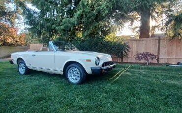 Fiat-2000-spider-1980-13