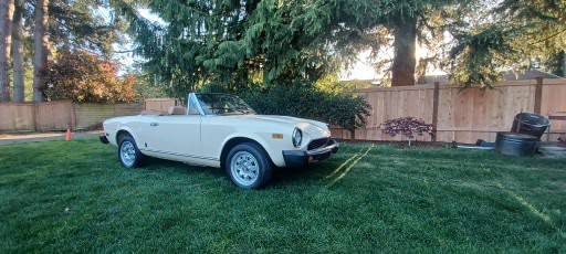 Fiat-2000-spider-1980-13