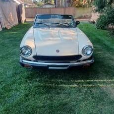 Fiat-2000-spider-1980-14