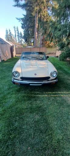 Fiat-2000-spider-1980-14