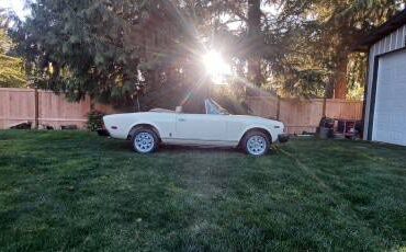 Fiat-2000-spider-1980-6