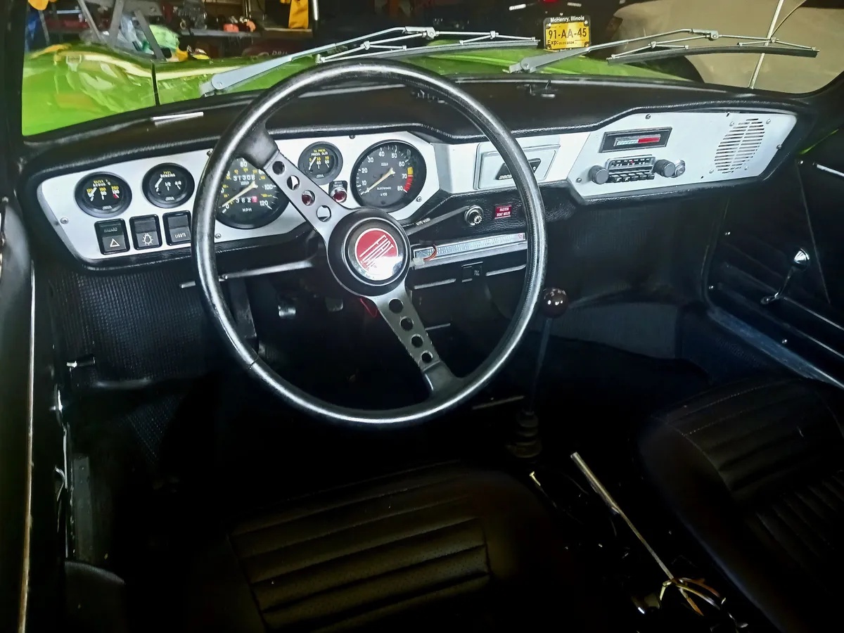 Fiat-850-spider-1973-Verde-Black-2