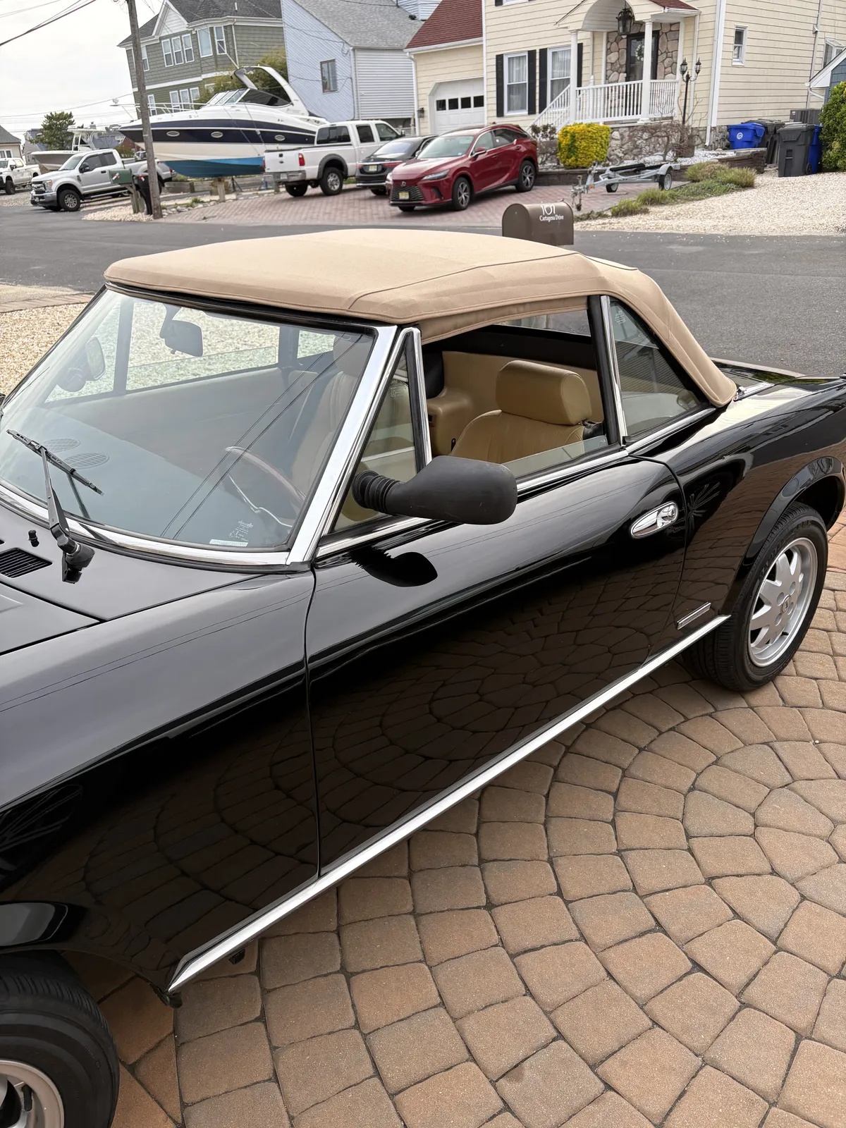 Fiat-Pininfarina-1985-Black-Tan-2