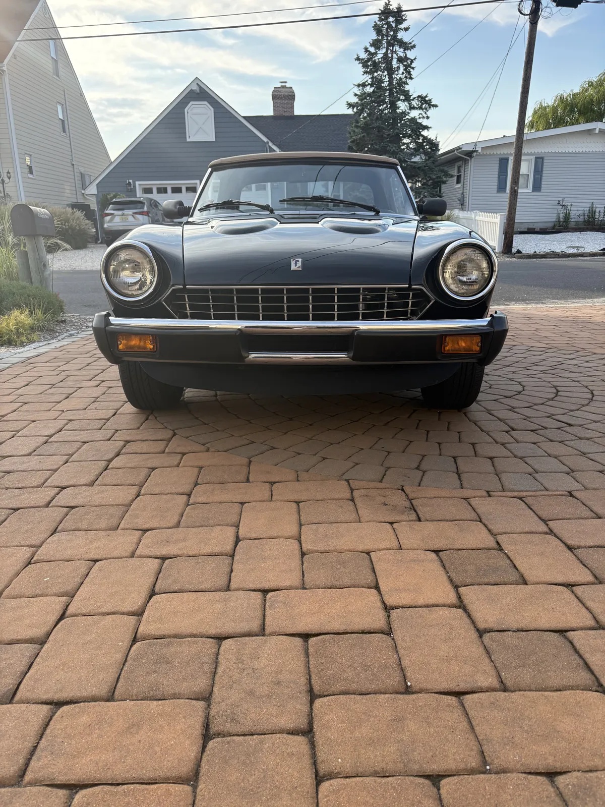 Fiat-Pininfarina-1985-Black-Tan-4