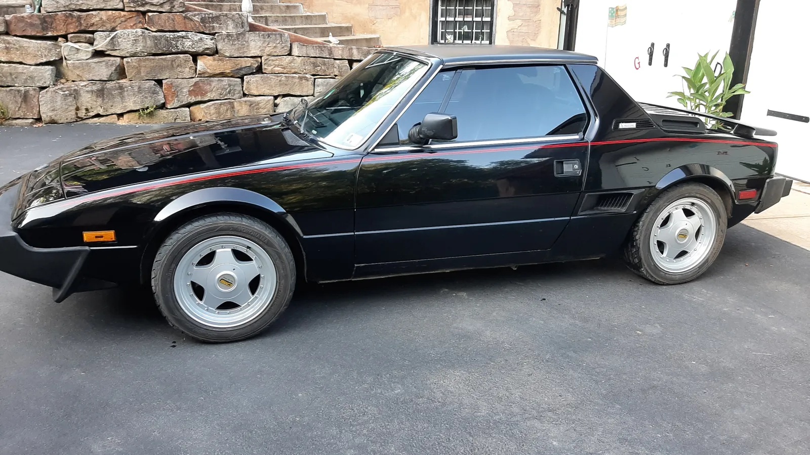 Fiat-X19-1987-Black-Black-2