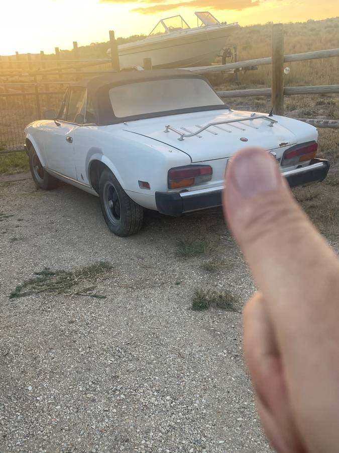 Fiat-convertable-1981-white-19