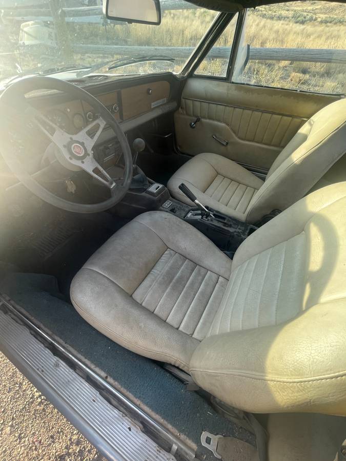 Fiat-convertable-1981-white-5