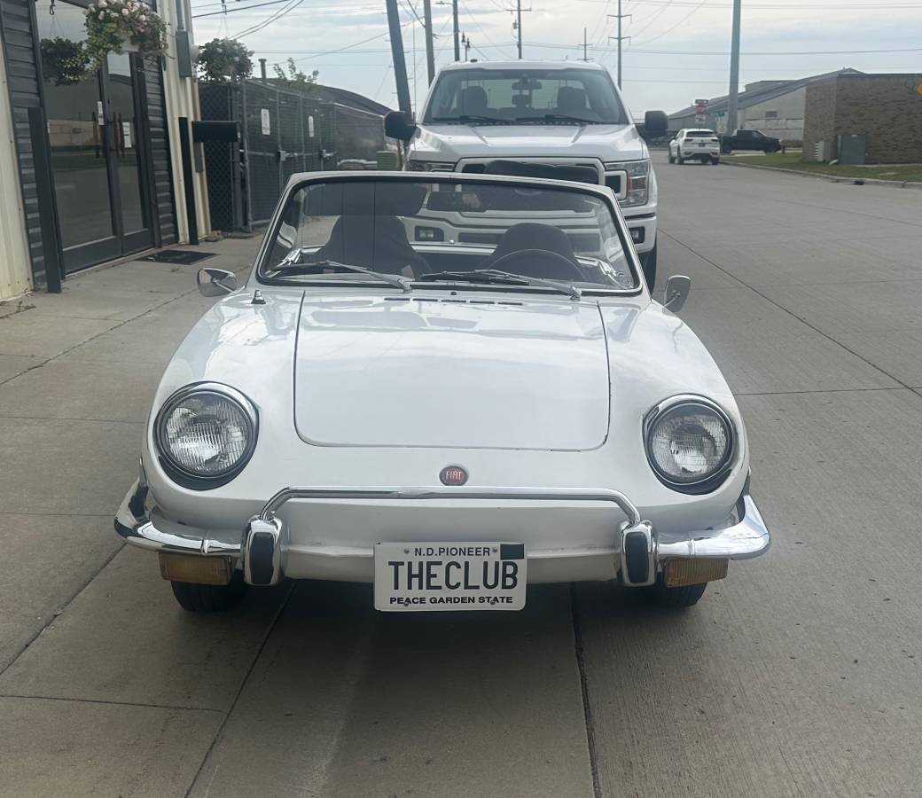 Fiat-spider-850-sport-1973-white-2