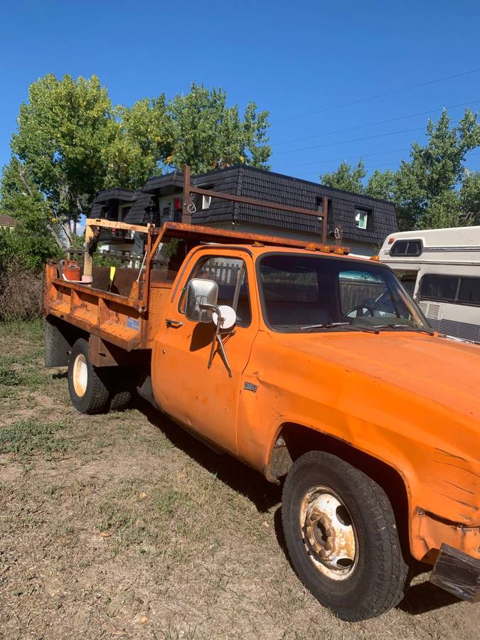 Ford-1-ton-dump-truck-1963-orange