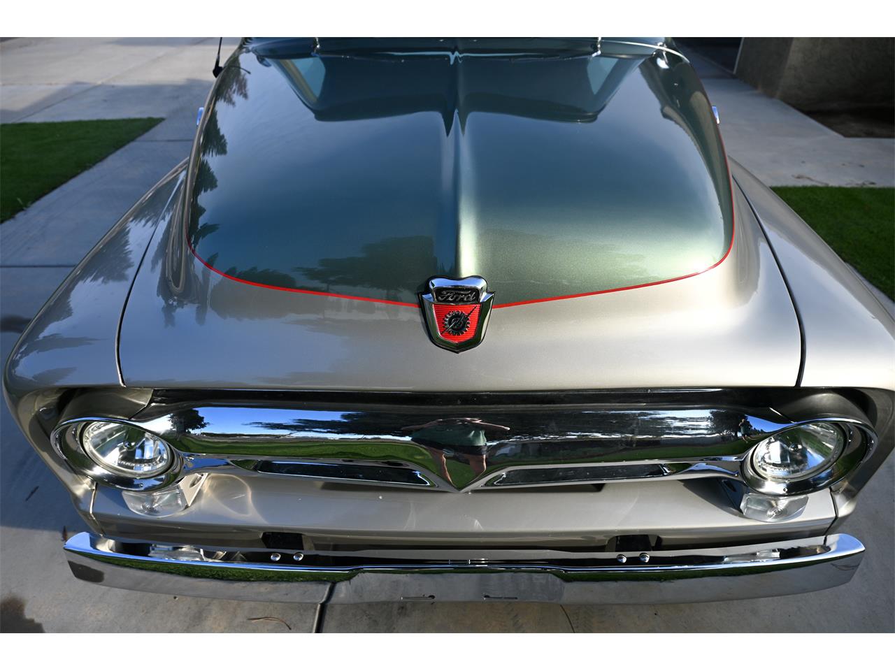 Ford-12-ton-pickup-1956-greensilver-tan-5