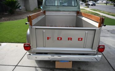 Ford-12-ton-pickup-1956-greensilver-tan-7