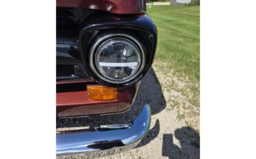 Ford-12-ton-pickup-1957-red-redtan-2