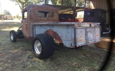 Ford-12-ton-truck-on-toyota-truck-frame-1938-brown