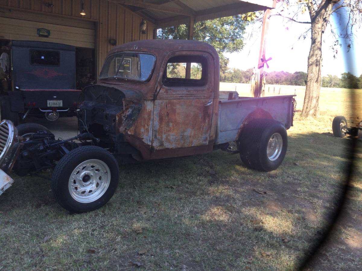 Ford-12-ton-truck-on-toyota-truck-frame-1938-brown-7