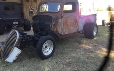 Ford-12-ton-truck-on-toyota-truck-frame-1938-brown-8